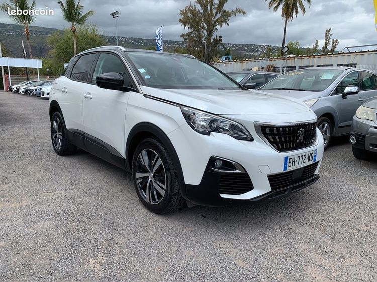 voiture occasion PEUGEOT 3008 à la Réunion disponible sur noutlauto.re