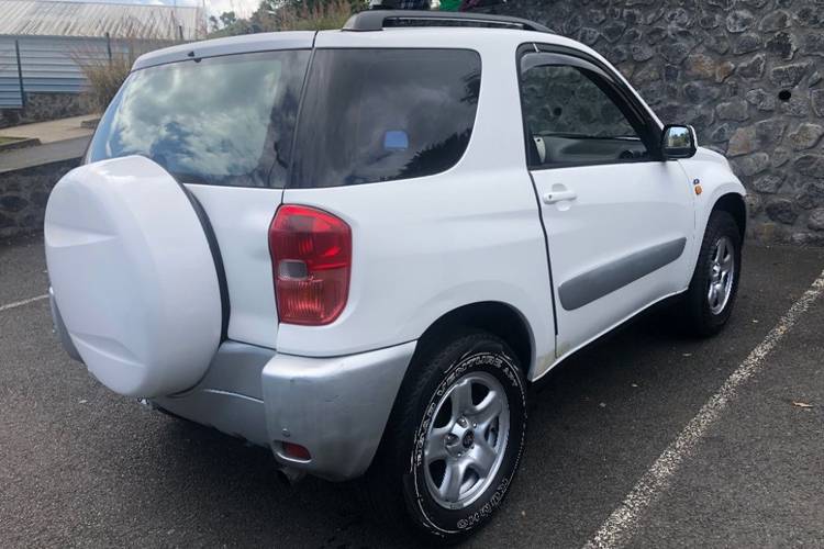 voiture occasion TOYOTA RAV4 à la Réunion disponible sur noutlauto.re