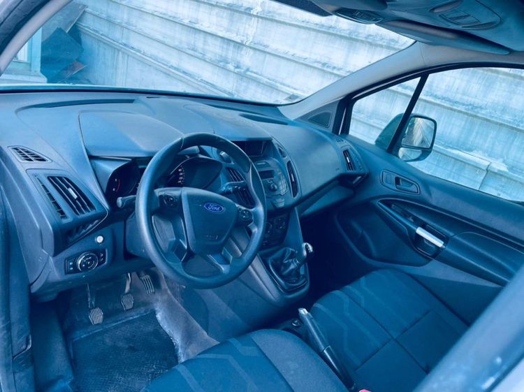 voiture occasion FORD TRANSIT CONNECT à la Réunion disponible sur noutlauto.re
