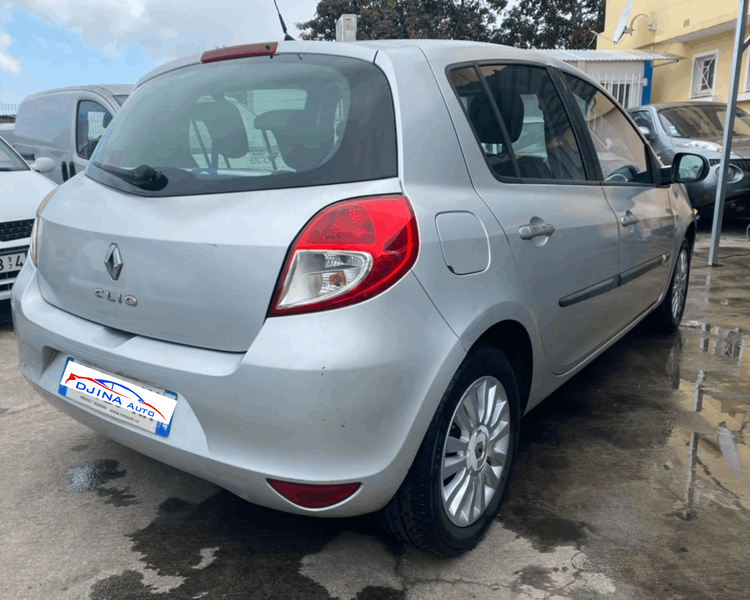 voiture occasion RENAULT CLIO à la Réunion disponible sur noutlauto.re