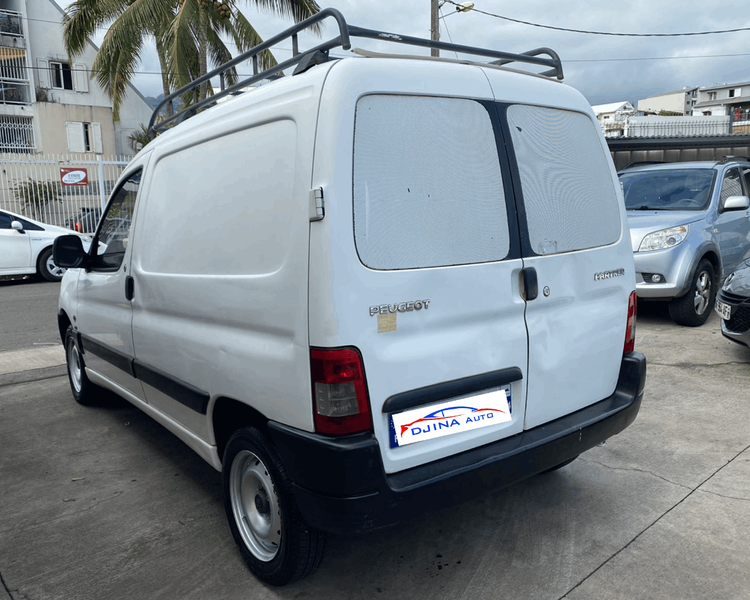 voiture occasion PEUGEOT PARTNER à la Réunion disponible sur noutlauto.re