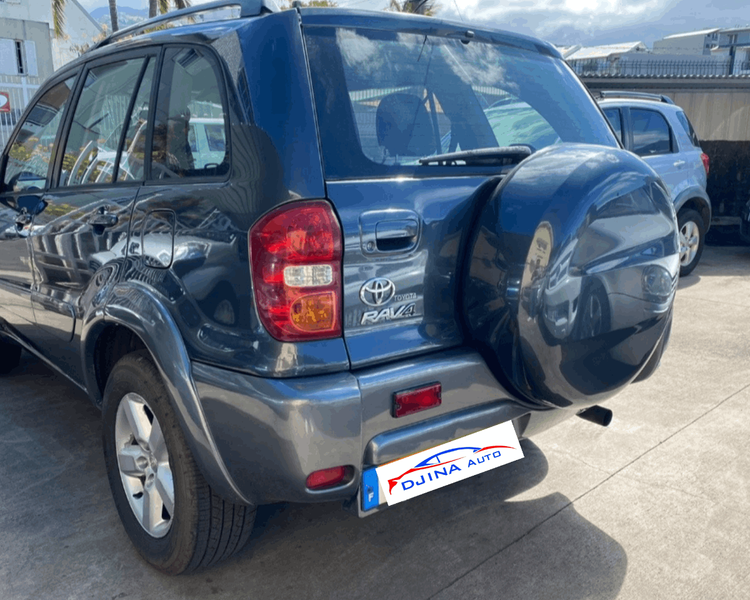 voiture occasion TOYOTA RAV4 à la Réunion disponible sur noutlauto.re