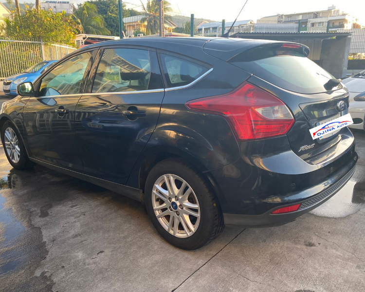 voiture occasion FORD FOCUS à la Réunion disponible sur noutlauto.re