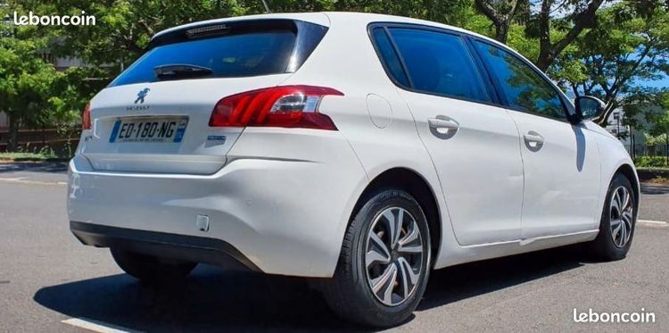 voiture occasion PEUGEOT 308 à la Réunion disponible sur noutlauto.re