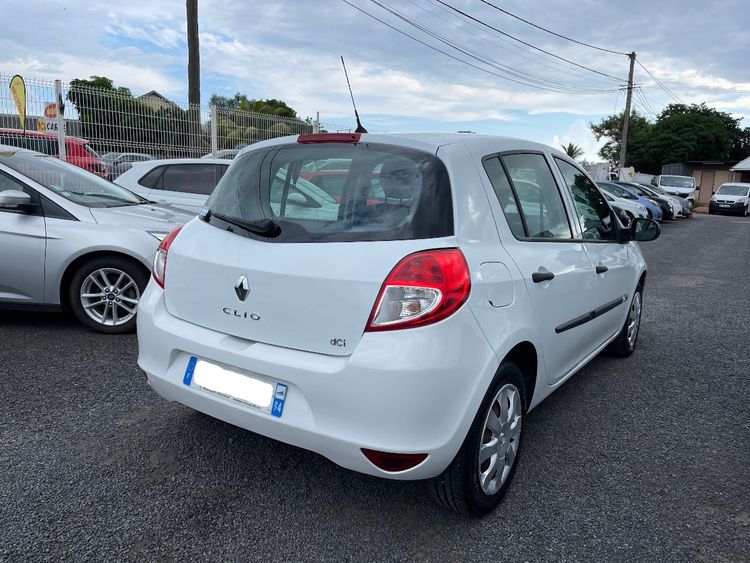 voiture occasion RENAULT CLIO à la Réunion disponible sur noutlauto.re