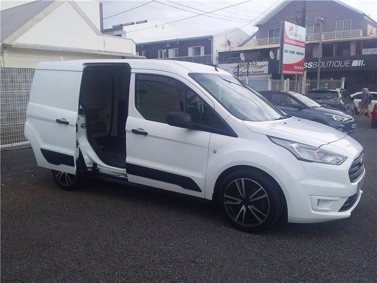 voiture occasion FORD TRANSIT CONNECT à la Réunion disponible sur noutlauto.re