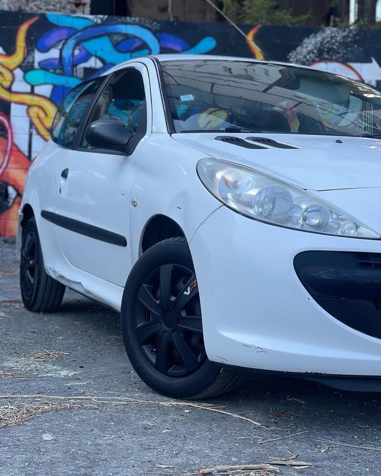 voiture occasion PEUGEOT 206+ à la Réunion disponible sur noutlauto.re