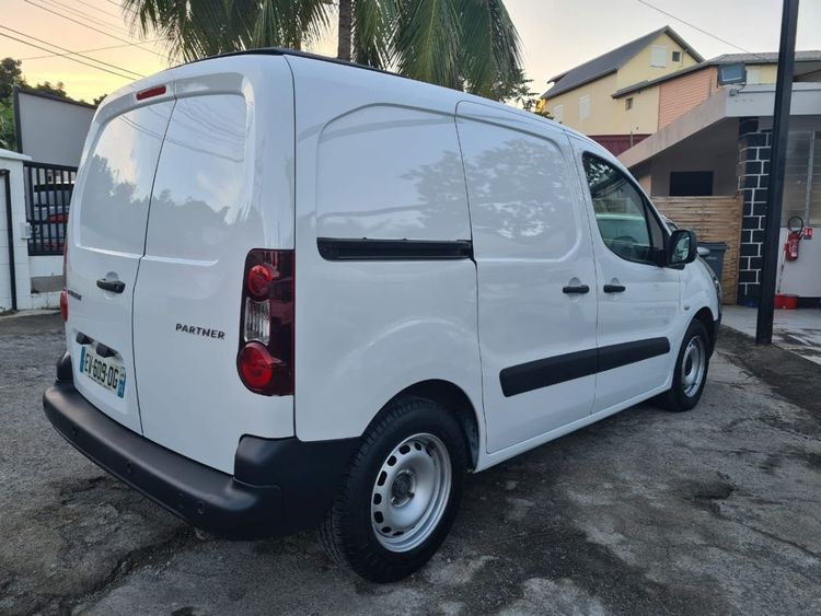 voiture occasion PEUGEOT PARTNER à la Réunion disponible sur noutlauto.re