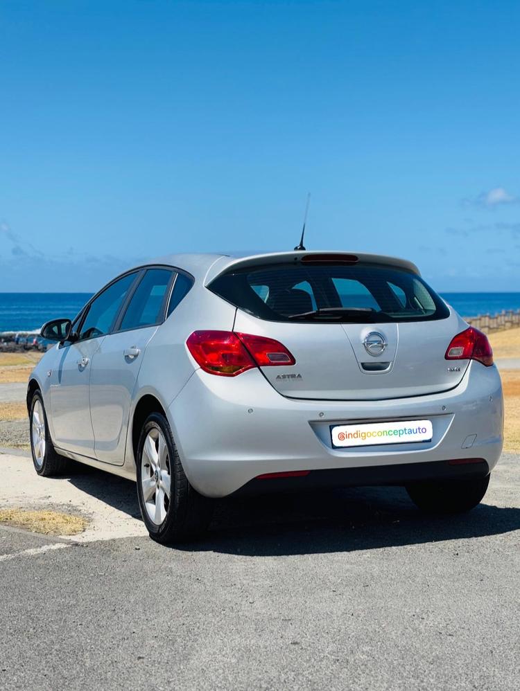 voiture occasion OPEL ASTRA à la Réunion disponible sur noutlauto.re