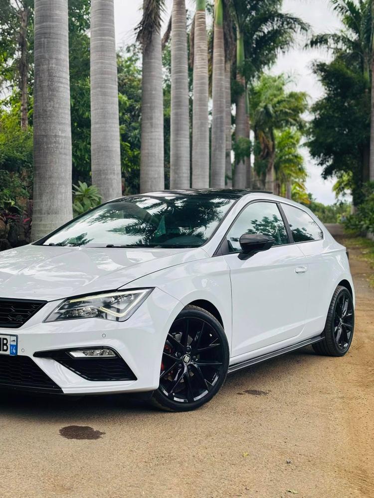 voiture occasion SEAT LEON à la Réunion disponible sur noutlauto.re