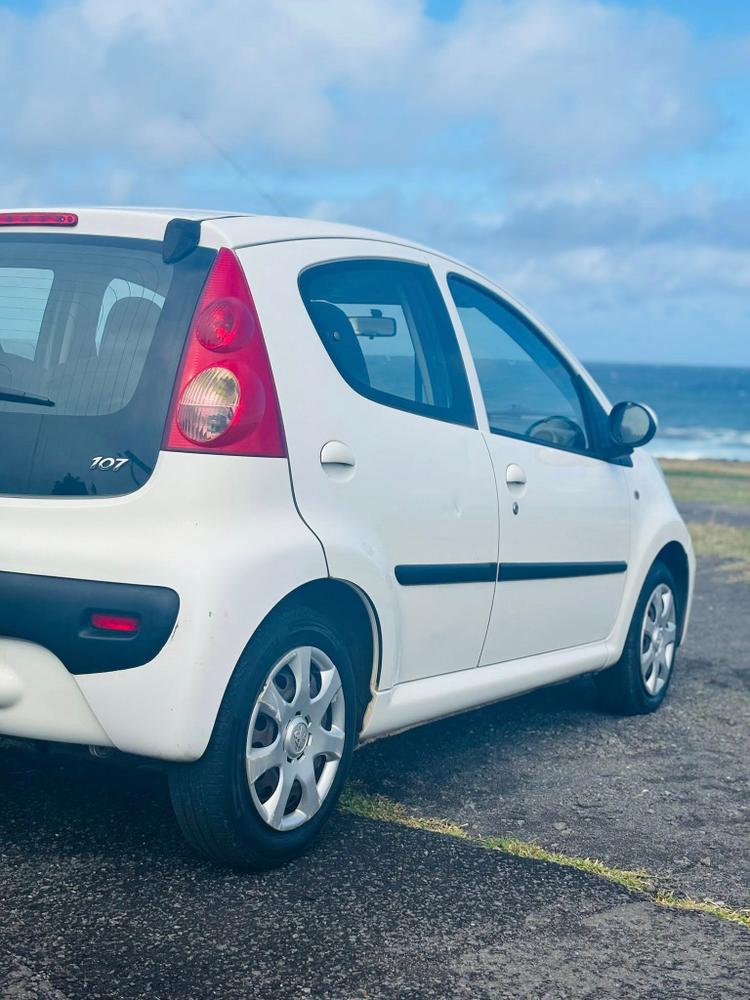 voiture occasion PEUGEOT 107 à la Réunion disponible sur noutlauto.re