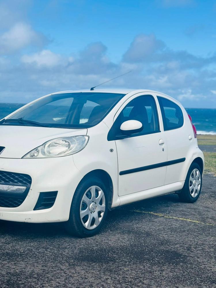 voiture occasion PEUGEOT 107 à la Réunion disponible sur noutlauto.re