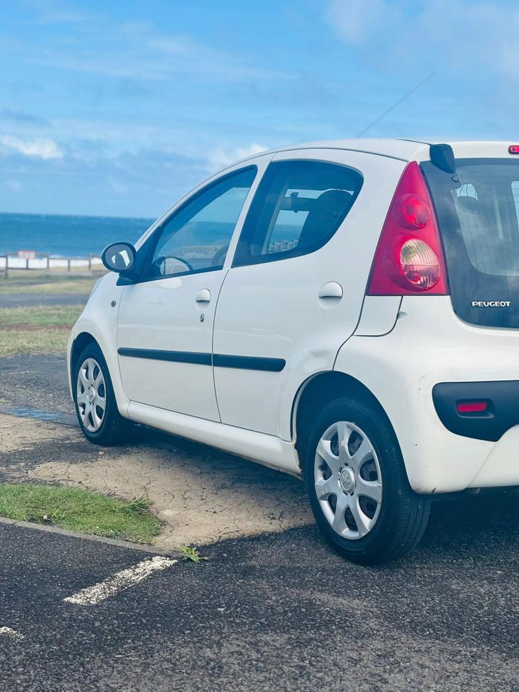 voiture occasion PEUGEOT 107 à la Réunion disponible sur noutlauto.re