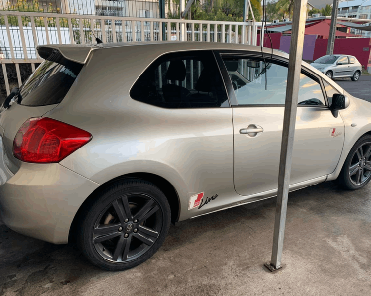 voiture occasion TOYOTA AURIS à la Réunion disponible sur noutlauto.re