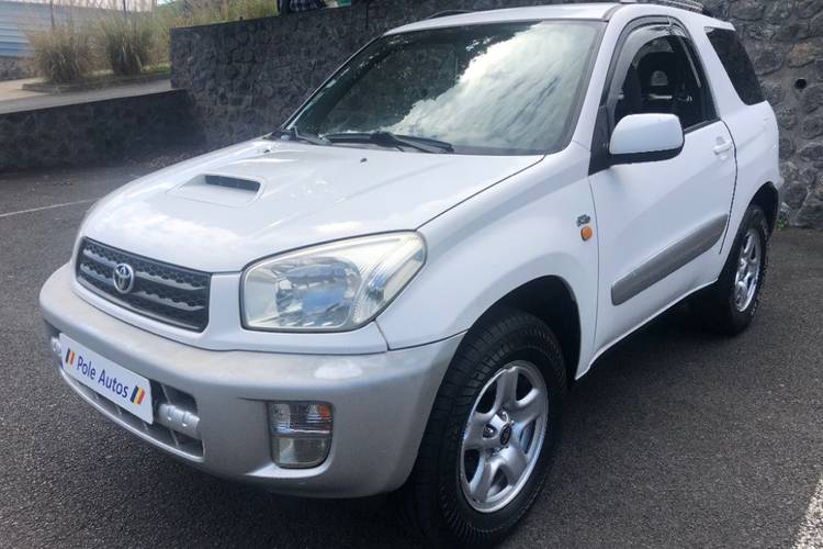 voiture occasion TOYOTA RAV4 à la Réunion disponible sur noutlauto.re