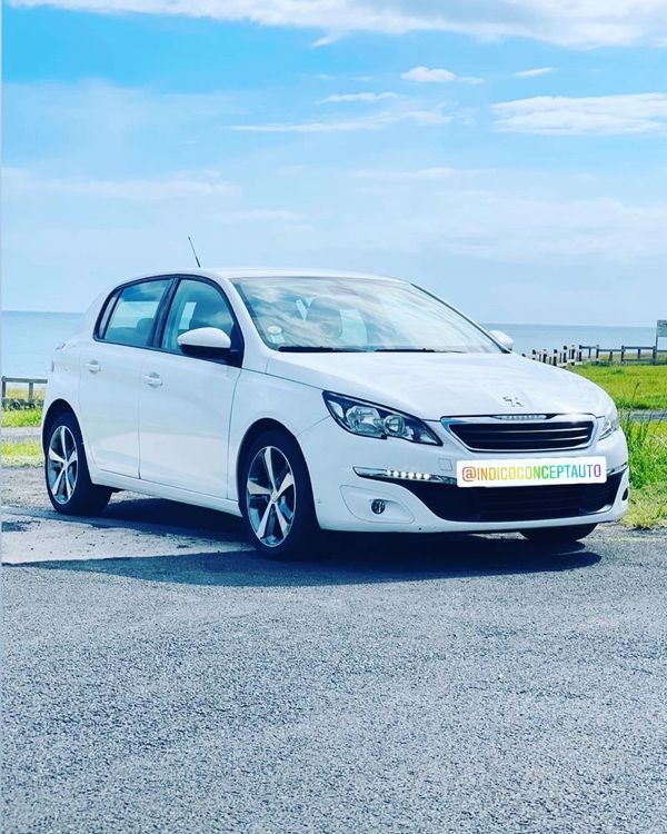 voiture occasion PEUGEOT 308 à la Réunion disponible sur noutlauto.re