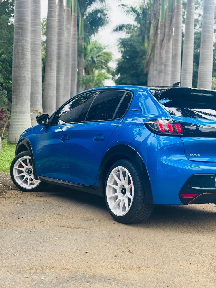 voiture occasion PEUGEOT 208 à la Réunion disponible sur noutlauto.re
