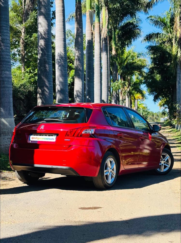 voiture occasion PEUGEOT 308 à la Réunion disponible sur noutlauto.re