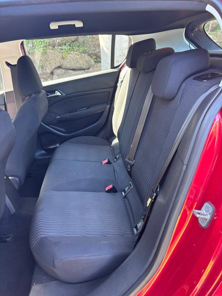 voiture occasion PEUGEOT 308 à la Réunion disponible sur noutlauto.re