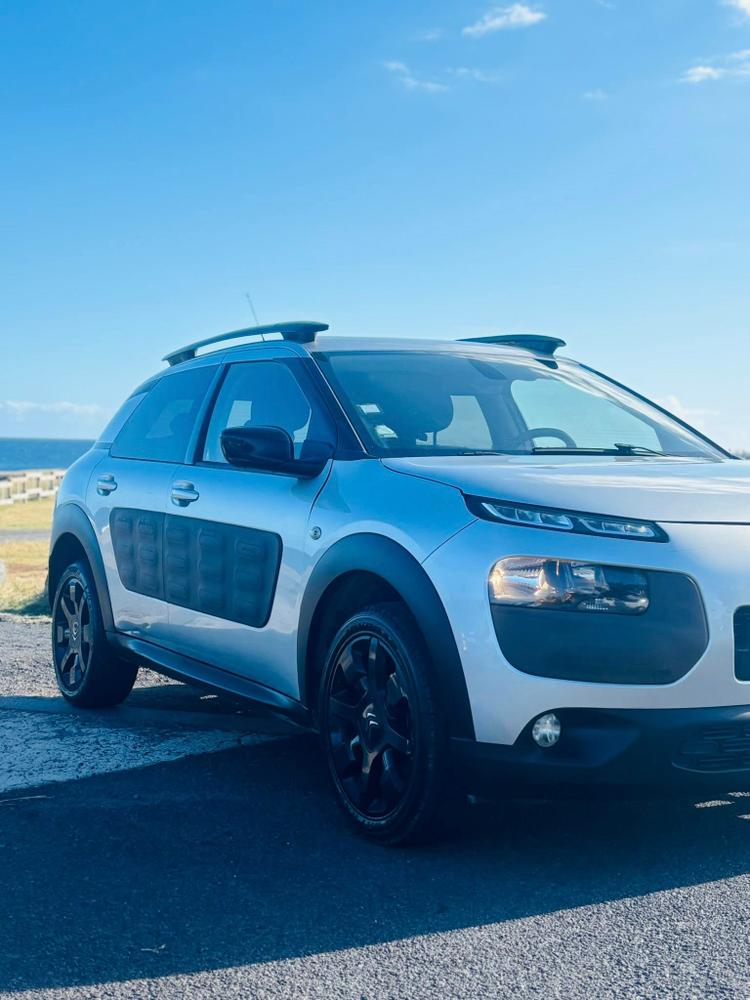 voiture occasion CITROEN C4 CACTUS à la Réunion disponible sur noutlauto.re