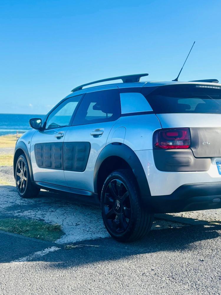 voiture occasion CITROEN C4 CACTUS à la Réunion disponible sur noutlauto.re