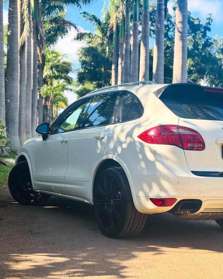voiture occasion PORSCHE CAYENNE à la Réunion disponible sur noutlauto.re