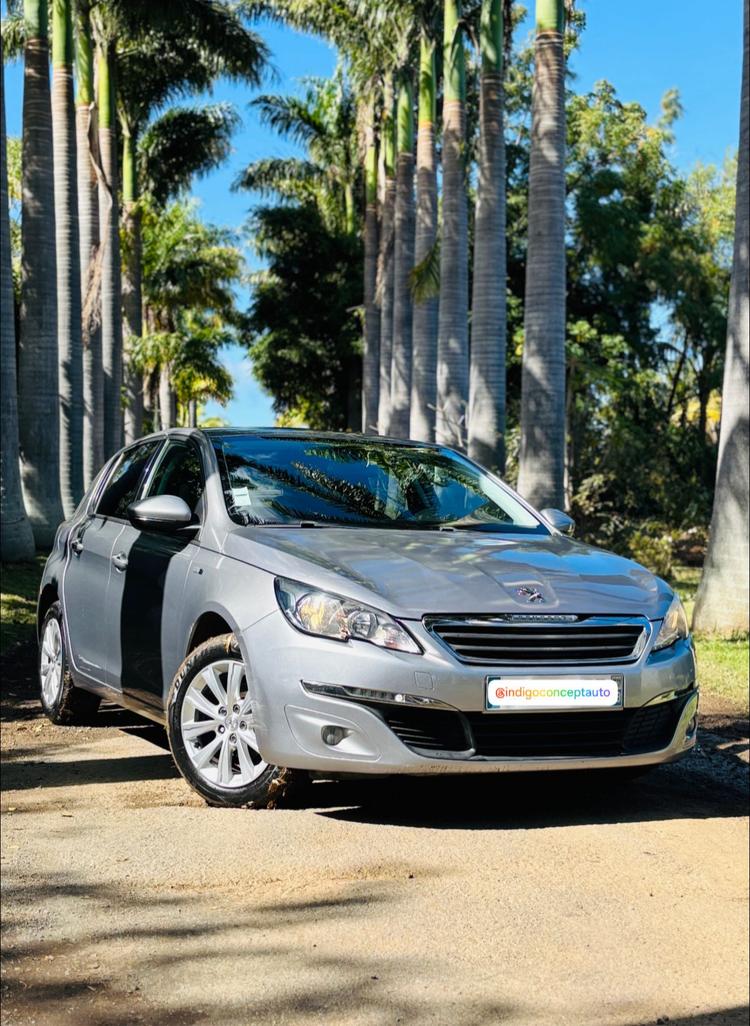 voiture occasion PEUGEOT 308 à la Réunion disponible sur noutlauto.re