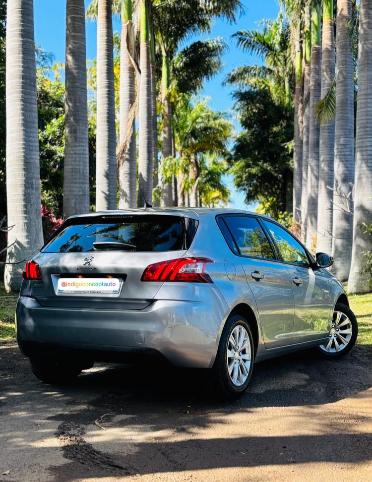 voiture occasion PEUGEOT 308 à la Réunion disponible sur noutlauto.re