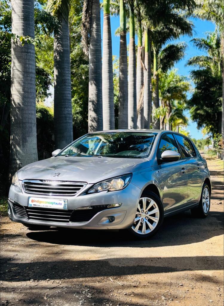 voiture occasion PEUGEOT 308 à la Réunion disponible sur noutlauto.re