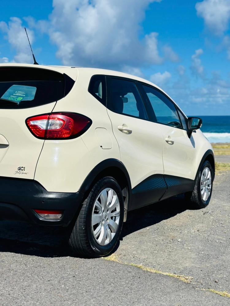 voiture occasion RENAULT CAPTUR à la Réunion disponible sur noutlauto.re