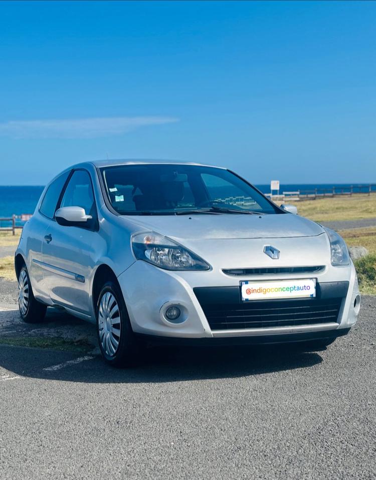 voiture occasion RENAULT CLIO à la Réunion disponible sur noutlauto.re