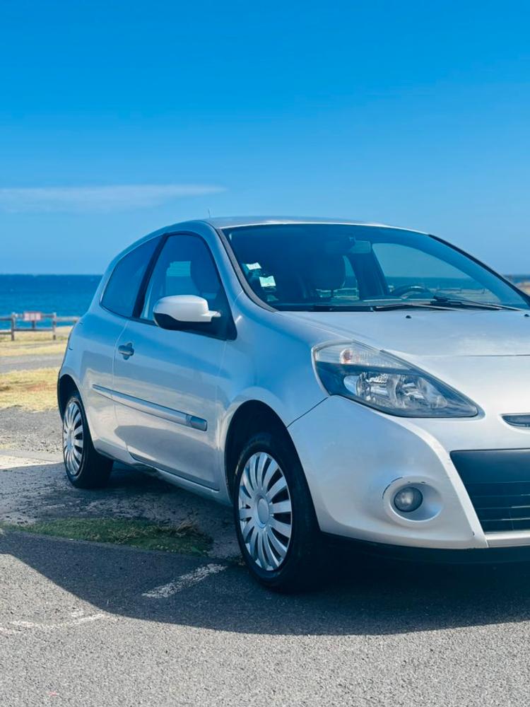 voiture occasion RENAULT CLIO à la Réunion disponible sur noutlauto.re