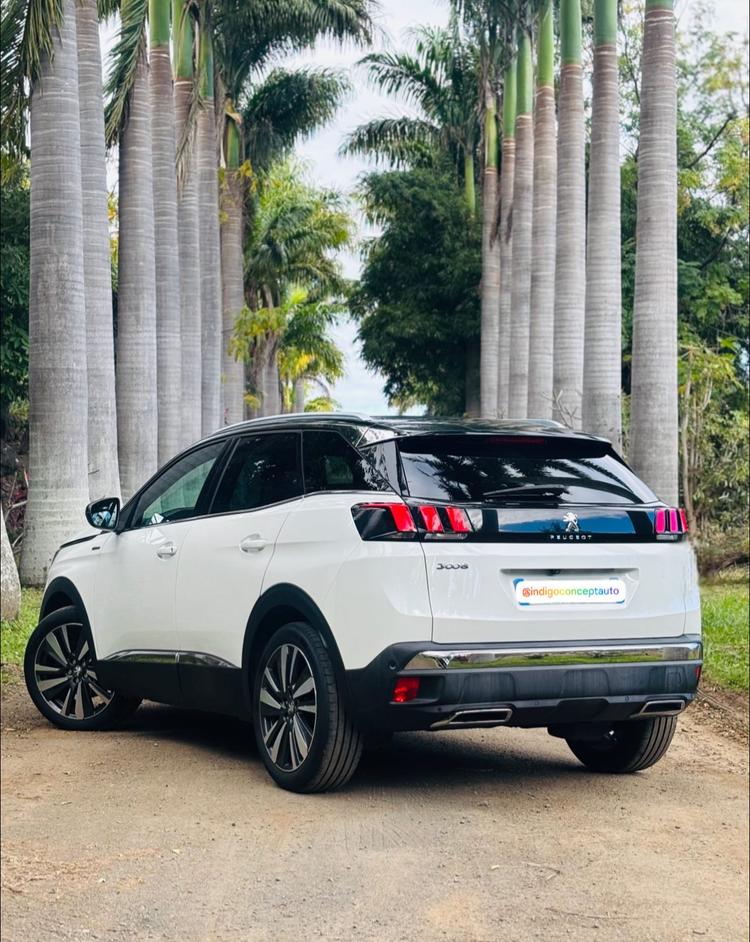 voiture occasion PEUGEOT 3008 à la Réunion disponible sur noutlauto.re