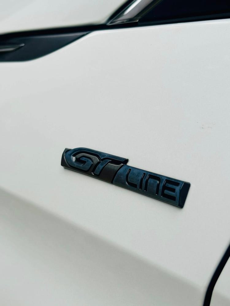 voiture occasion PEUGEOT 3008 à la Réunion disponible sur noutlauto.re