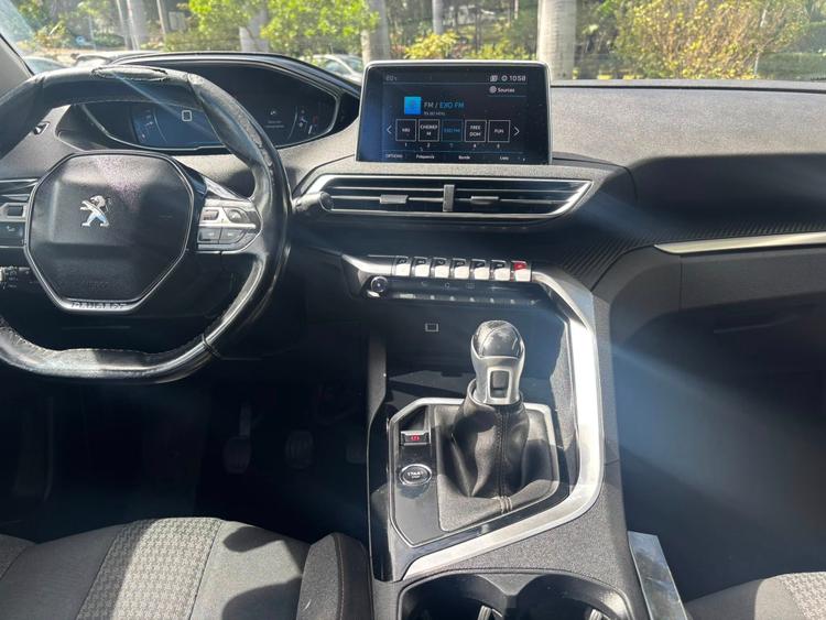 voiture occasion PEUGEOT 3008 à la Réunion disponible sur noutlauto.re