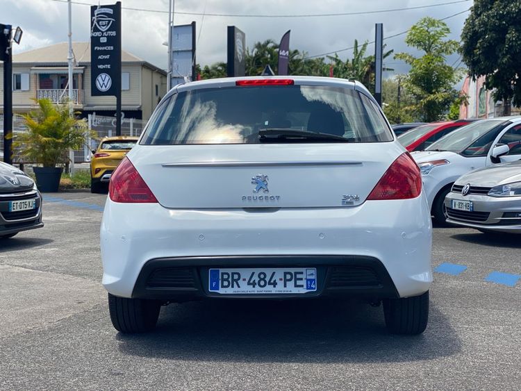 voiture occasion PEUGEOT 308 à la Réunion disponible sur noutlauto.re