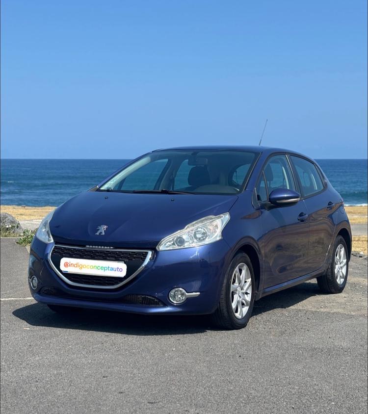 voiture occasion PEUGEOT 208 à la Réunion disponible sur noutlauto.re