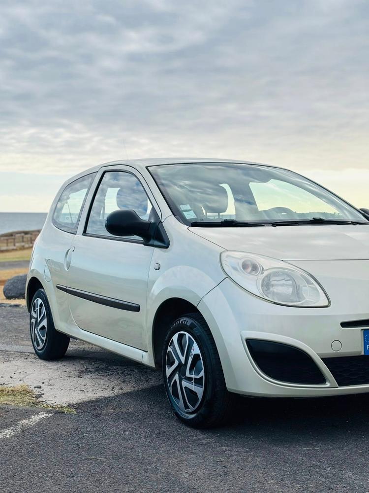 voiture occasion RENAULT TWINGO à la Réunion disponible sur noutlauto.re