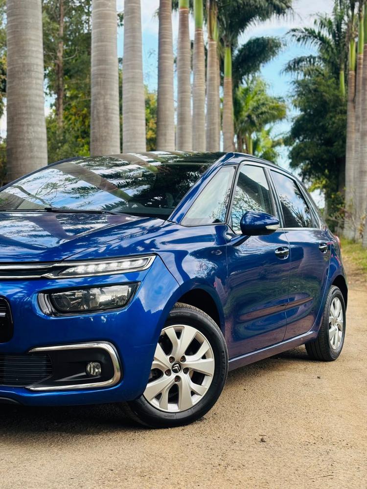voiture occasion CITROEN C4 PICASSO à la Réunion disponible sur noutlauto.re