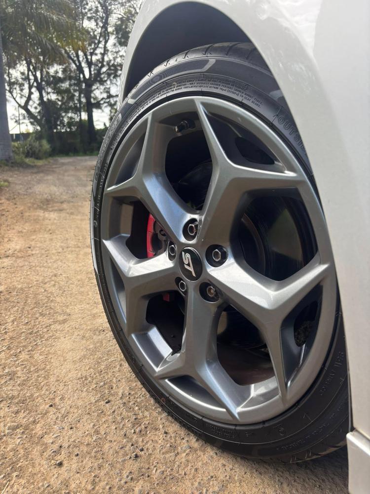 voiture occasion FORD FOCUS à la Réunion disponible sur noutlauto.re