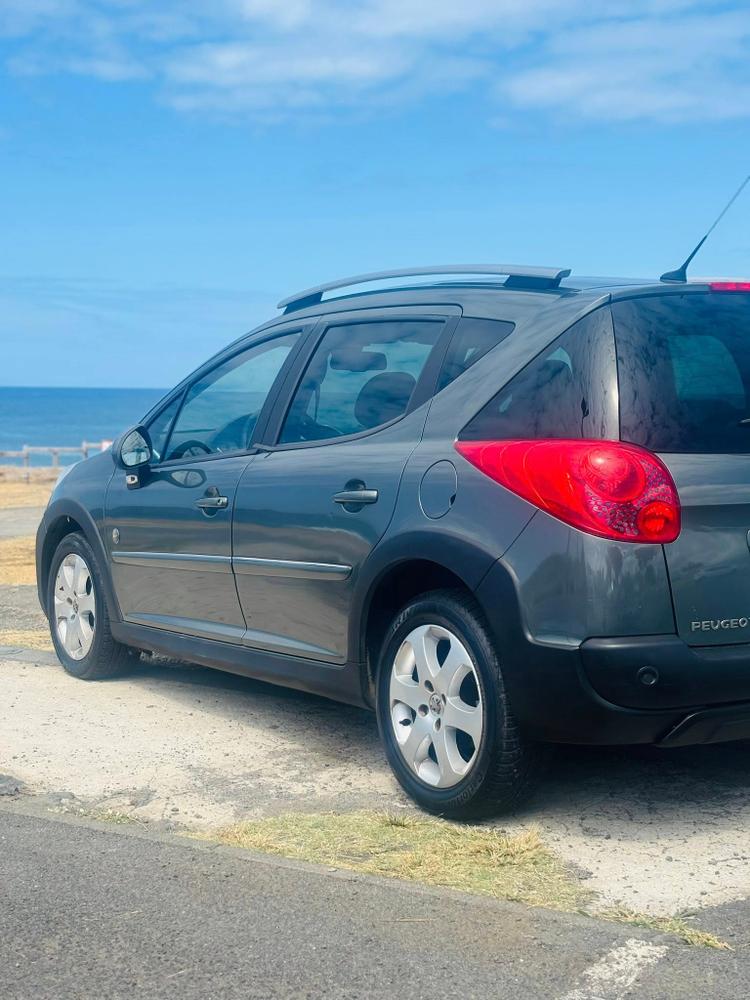 voiture occasion PEUGEOT 207 à la Réunion disponible sur noutlauto.re