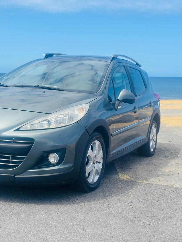 voiture occasion PEUGEOT 207 à la Réunion disponible sur noutlauto.re