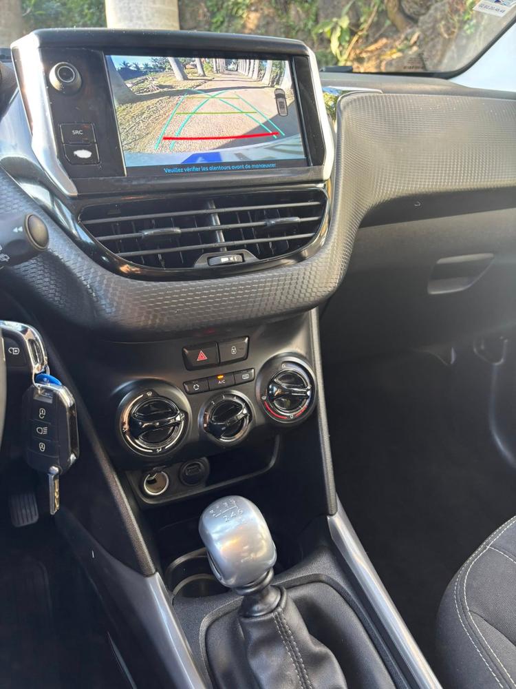 voiture occasion PEUGEOT 2008 à la Réunion disponible sur noutlauto.re