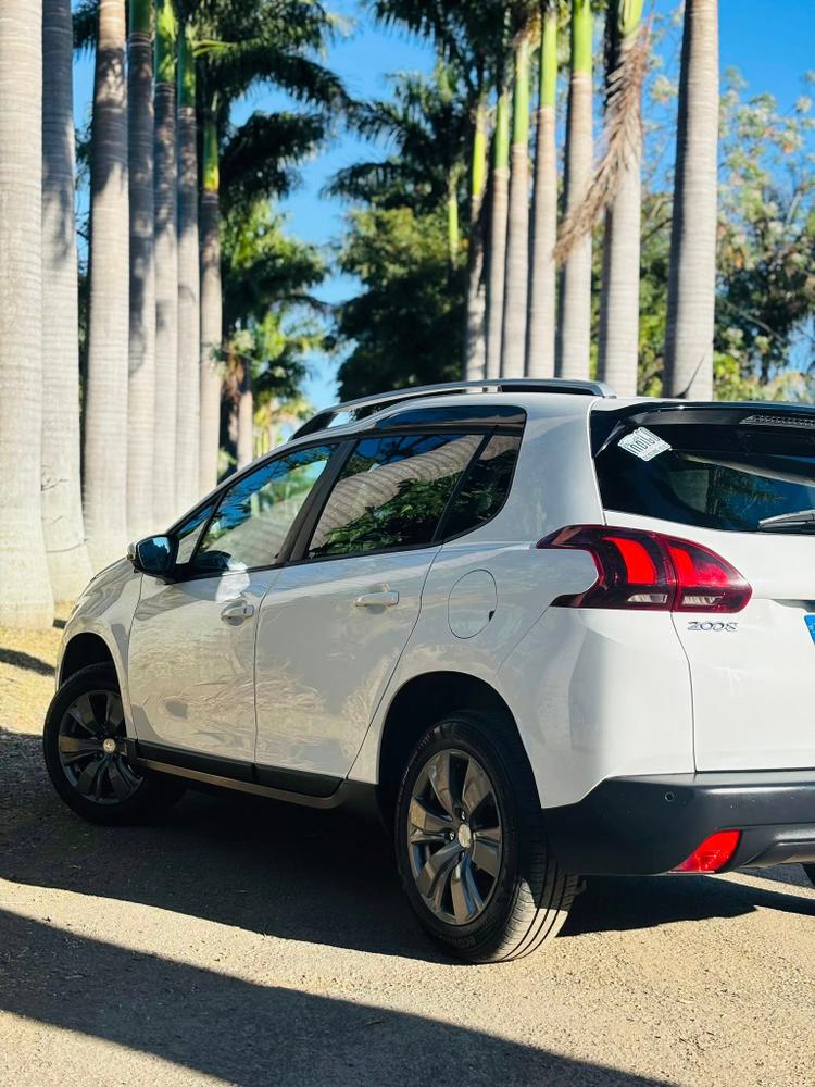 voiture occasion PEUGEOT 2008 à la Réunion disponible sur noutlauto.re