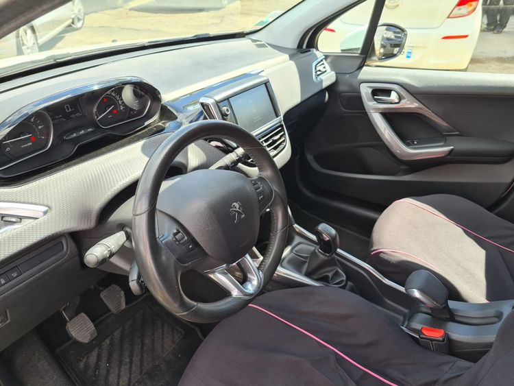 voiture occasion PEUGEOT 2008 à la Réunion disponible sur noutlauto.re