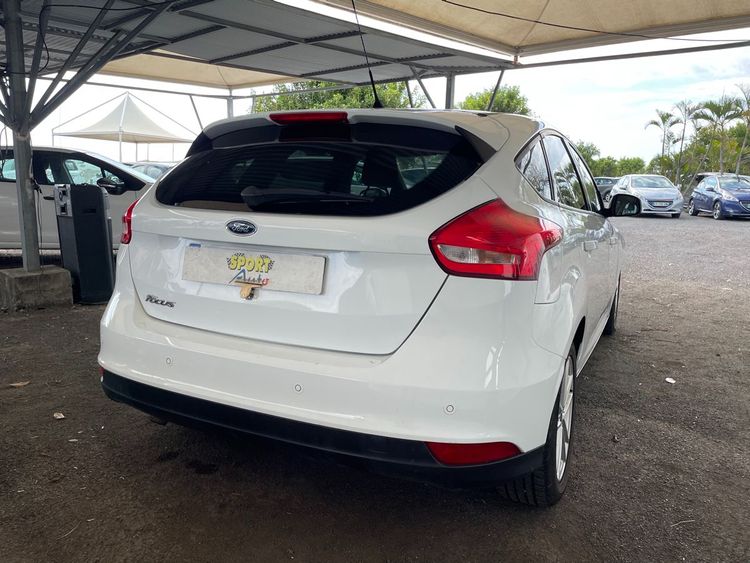 voiture occasion FORD FOCUS à la Réunion disponible sur noutlauto.re