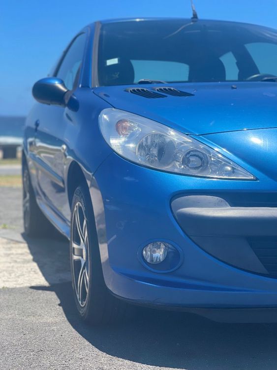 voiture occasion PEUGEOT 206+ à la Réunion disponible sur noutlauto.re