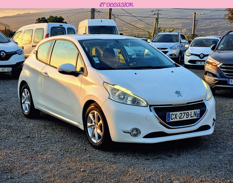 voiture occasion PEUGEOT 208 à la Réunion disponible sur noutlauto.re