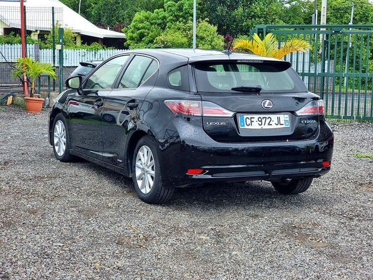voiture occasion LEXUS ÉVASION  à la Réunion disponible sur noutlauto.re