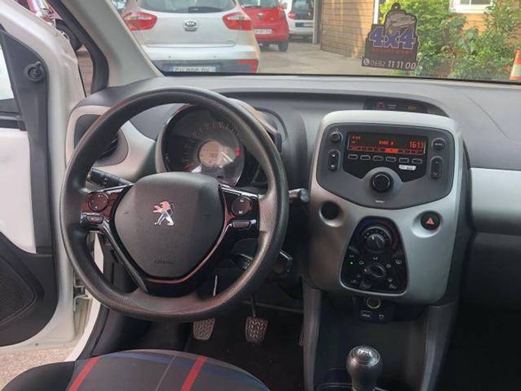 voiture occasion PEUGEOT 108 à la Réunion disponible sur noutlauto.re
